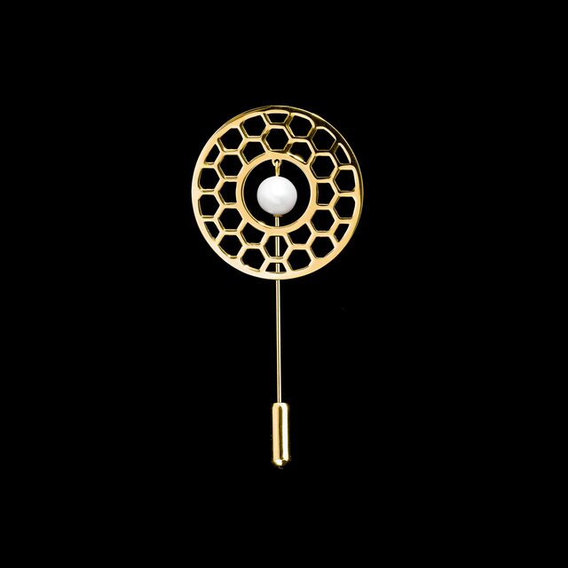 Brooch golf