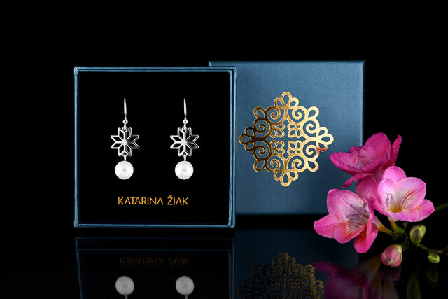 Earrings Novohrad star 1 + pearl – short