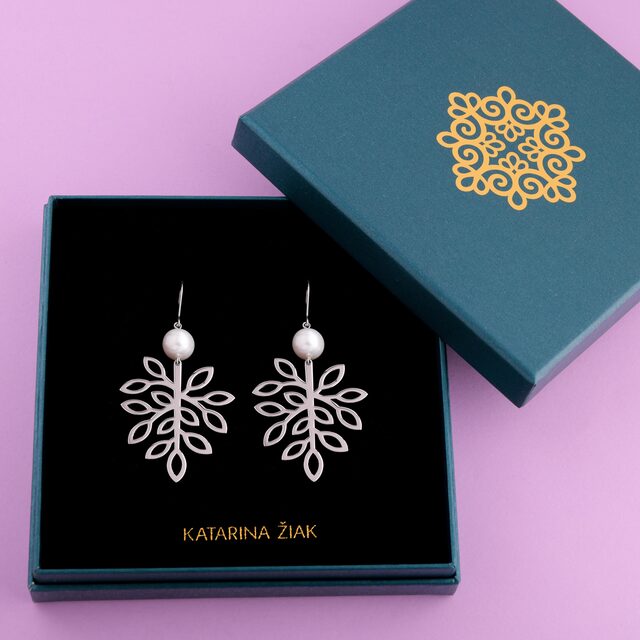 Earrings branch