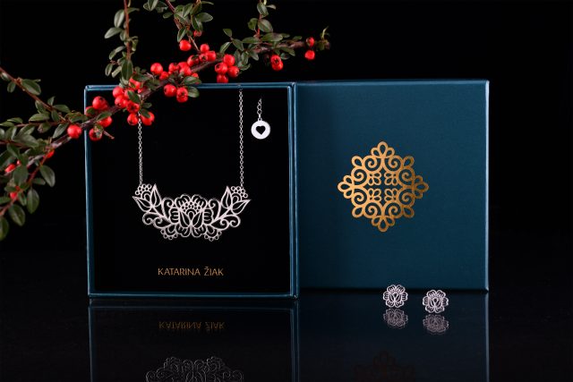 Necklace poppies - arc