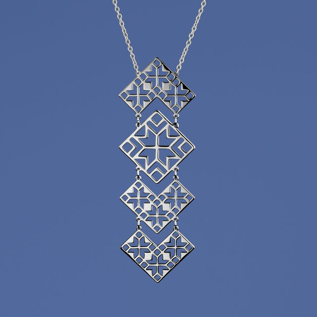 Necklace geometry – pleated 4