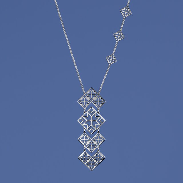 Necklace geometry – pleated 1
