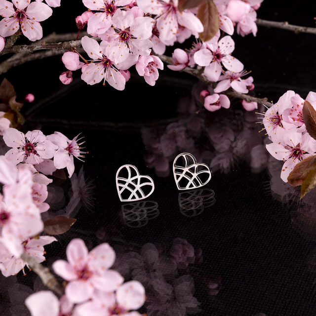 Studs little hearts