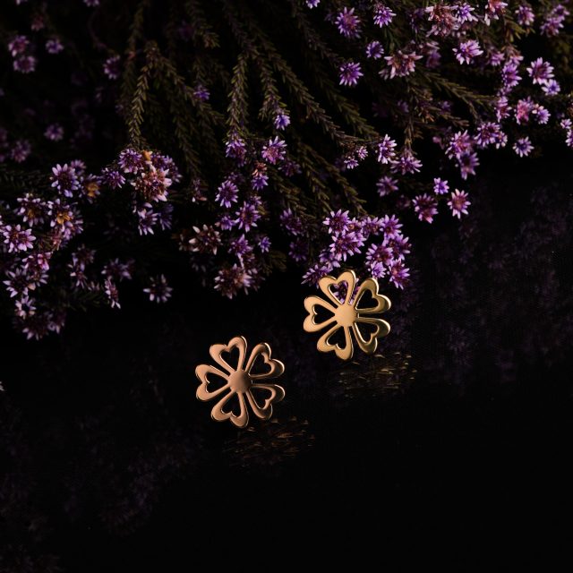 Studs flower vajnory 1