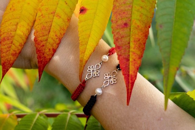 Bracelet infinity 1 - cord + pearl