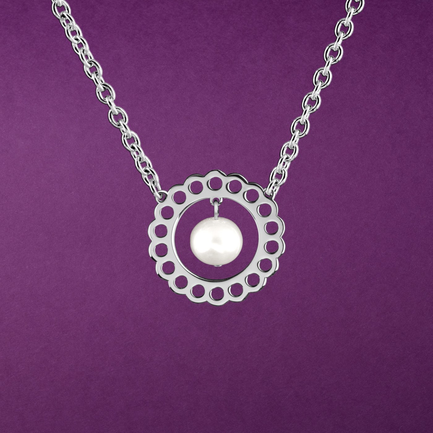 Pendant tradition - circle with pearl