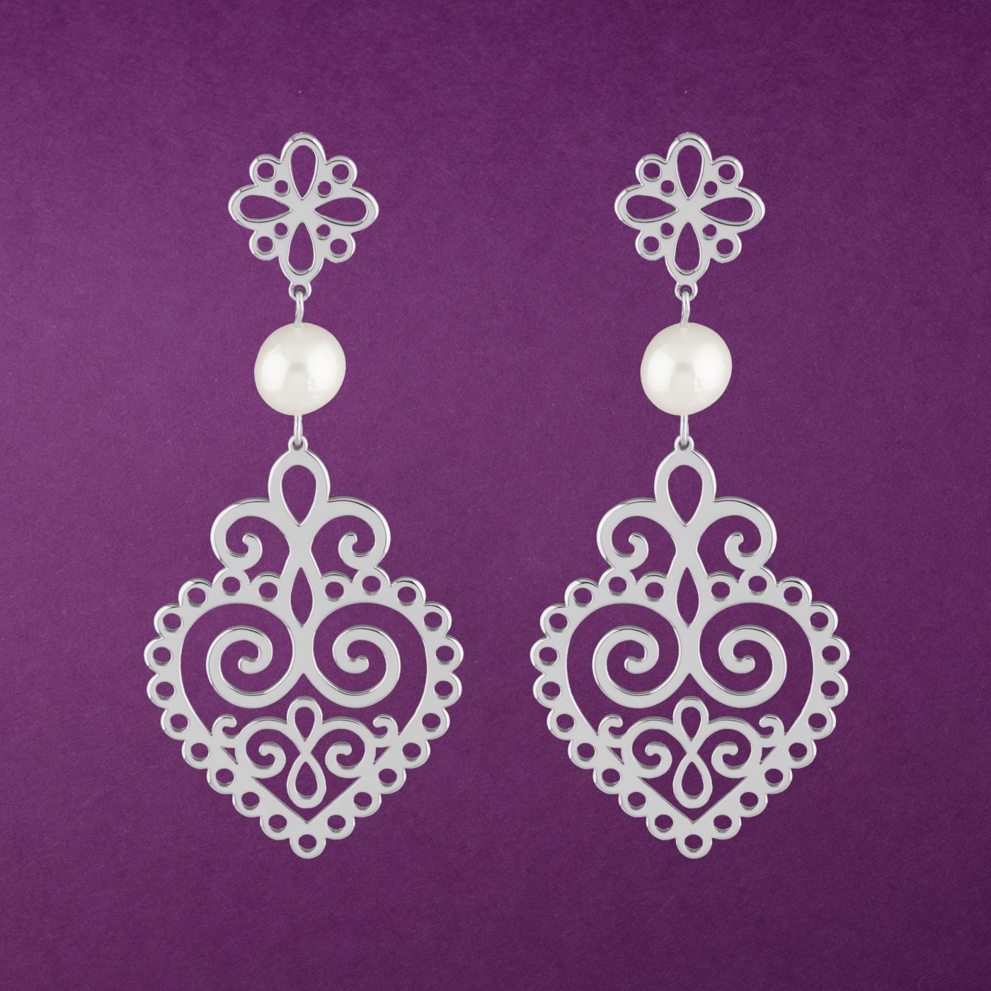 Earrings heart ornament 2