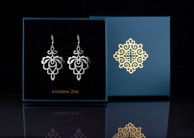Earrings fuchsia