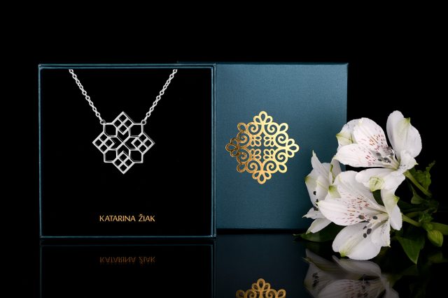 Necklace Novohrad – square 2