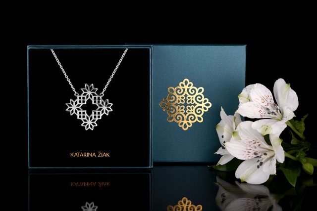 Necklace Novohrad – square 4