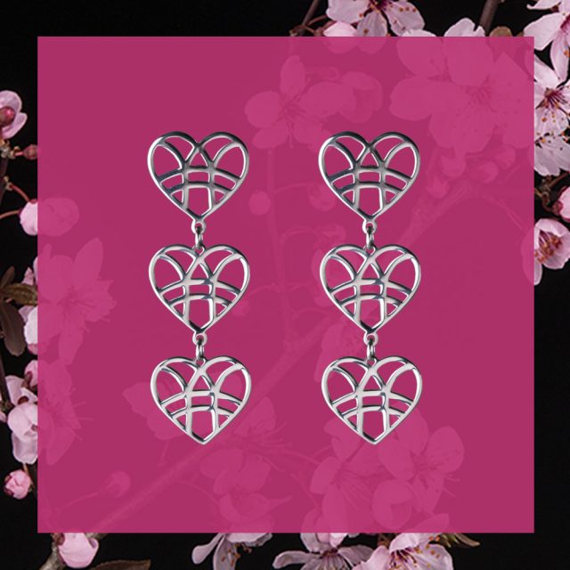 Earrings heart pleated