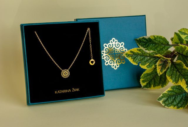 Necklace cifer marguerite