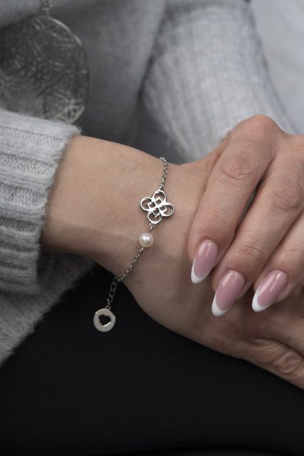 Bracelet wire craft quatrefoil 1 - chain + pearl
