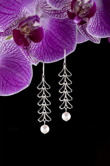 Earrings Ábelová - large leaves