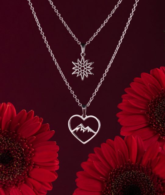 Two-row necklace - mountains heart