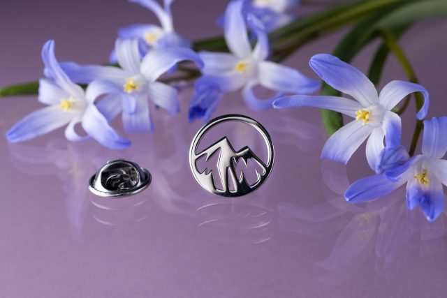 Badge - mountains circle 1