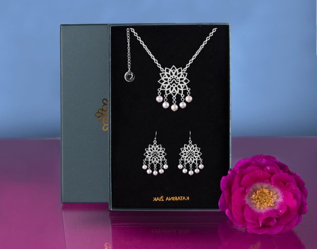 Set Ábelová sunflower - necklace + earrings pearls