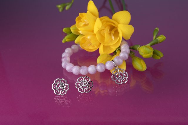 Set flower 1 - studs + bracelet (various gemstones to choose from)