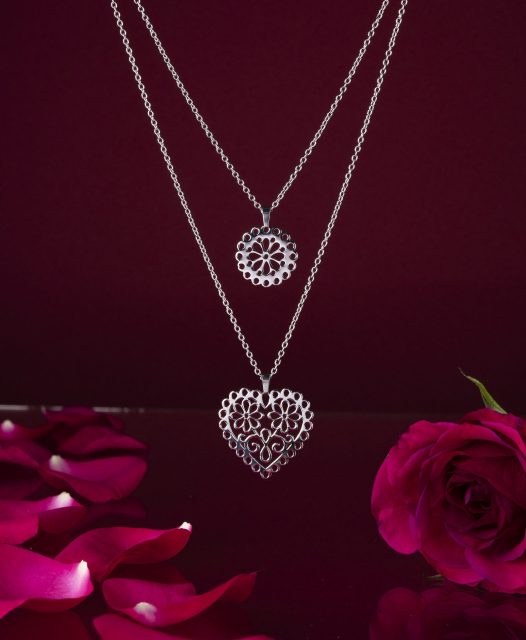 Two-row necklace heart marguerite