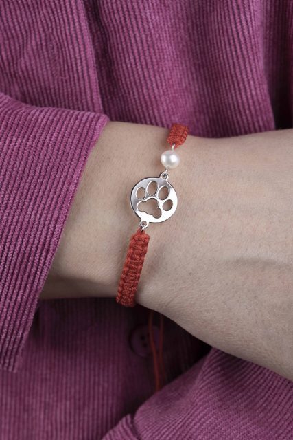 Bracelet paw cat Izabela – cord + pearl