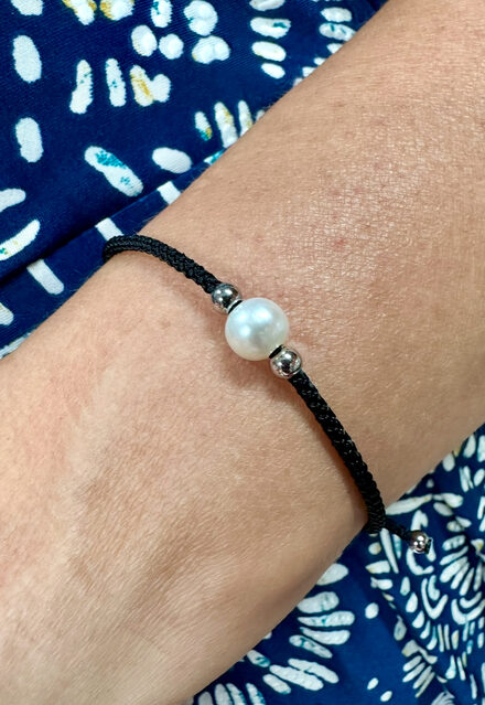 Bracelet – 1 pearl – black cord