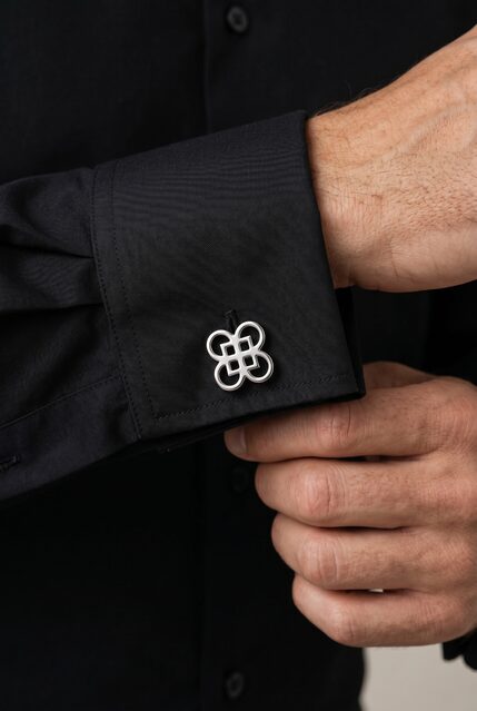 Wire worker four-leaf clover – cufflinks