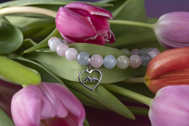 Bracelet mountains heart (various gemstones to choose from)