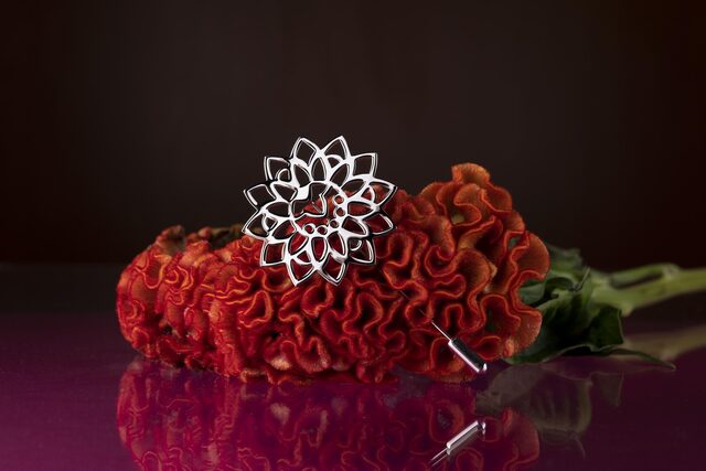 Brooch Ábelová – sunflower