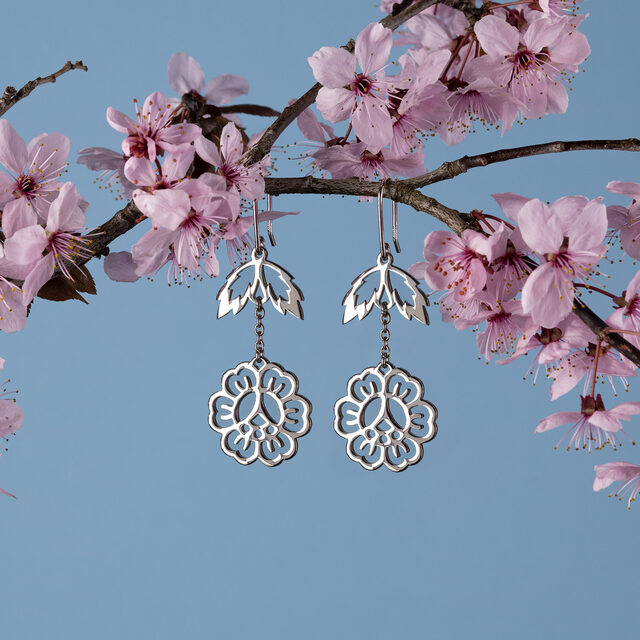 Earrings flower 1 with leaf