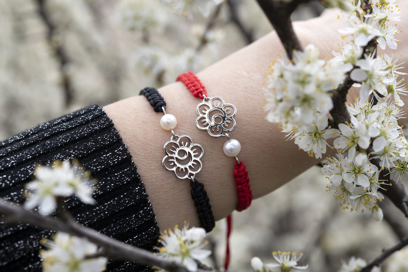 Set – 2x náramok kvietok Veronika – šnúrka + perla