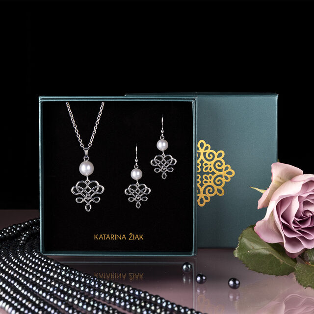 set privesok +nausnice drotarske srdce s perlou N