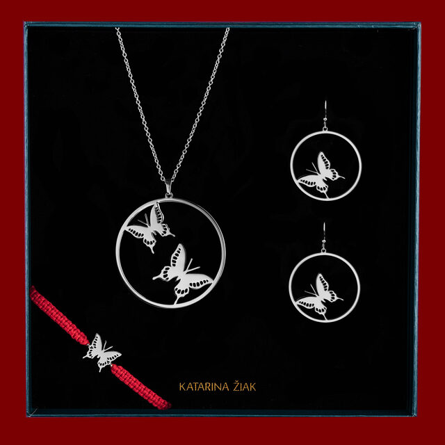 Set – butterflies swallowtail circle