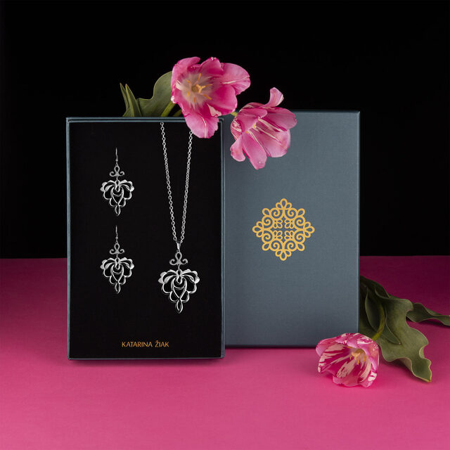 Set fuchsia