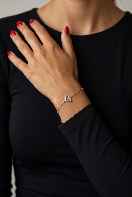 Bracelet Novohrad heart – chain