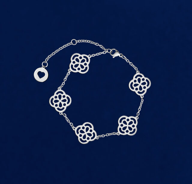 Bracelet poppy head