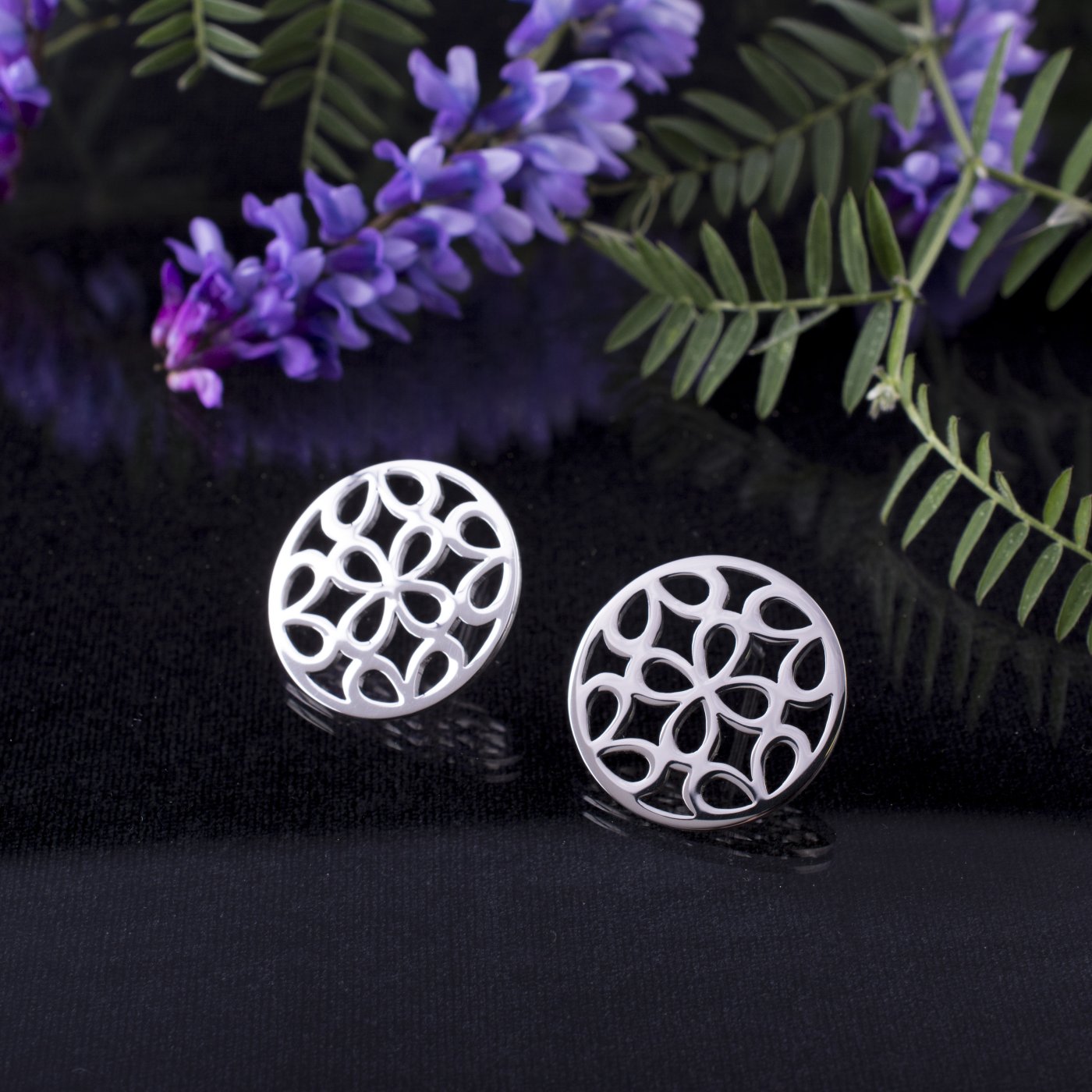 Studs infinity 2