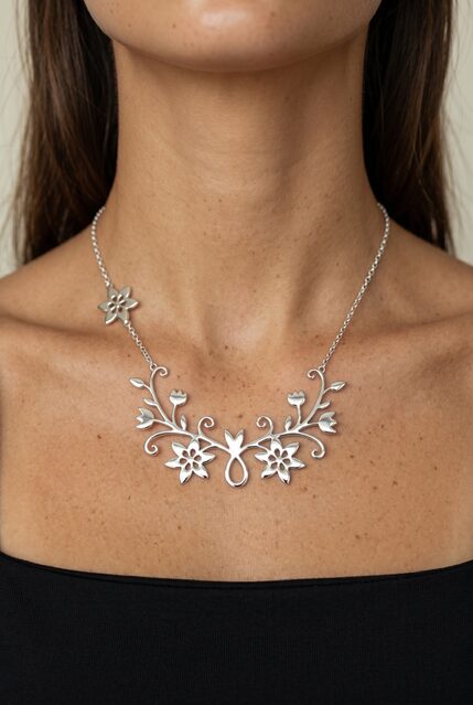 Necklace clematis 1 – arc