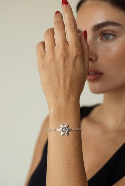 Bracelet clematis 1