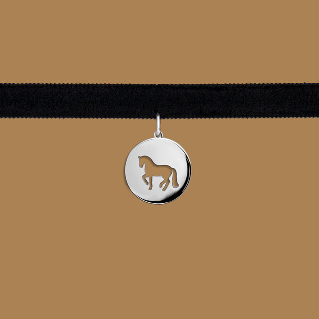 Necklace choker horse