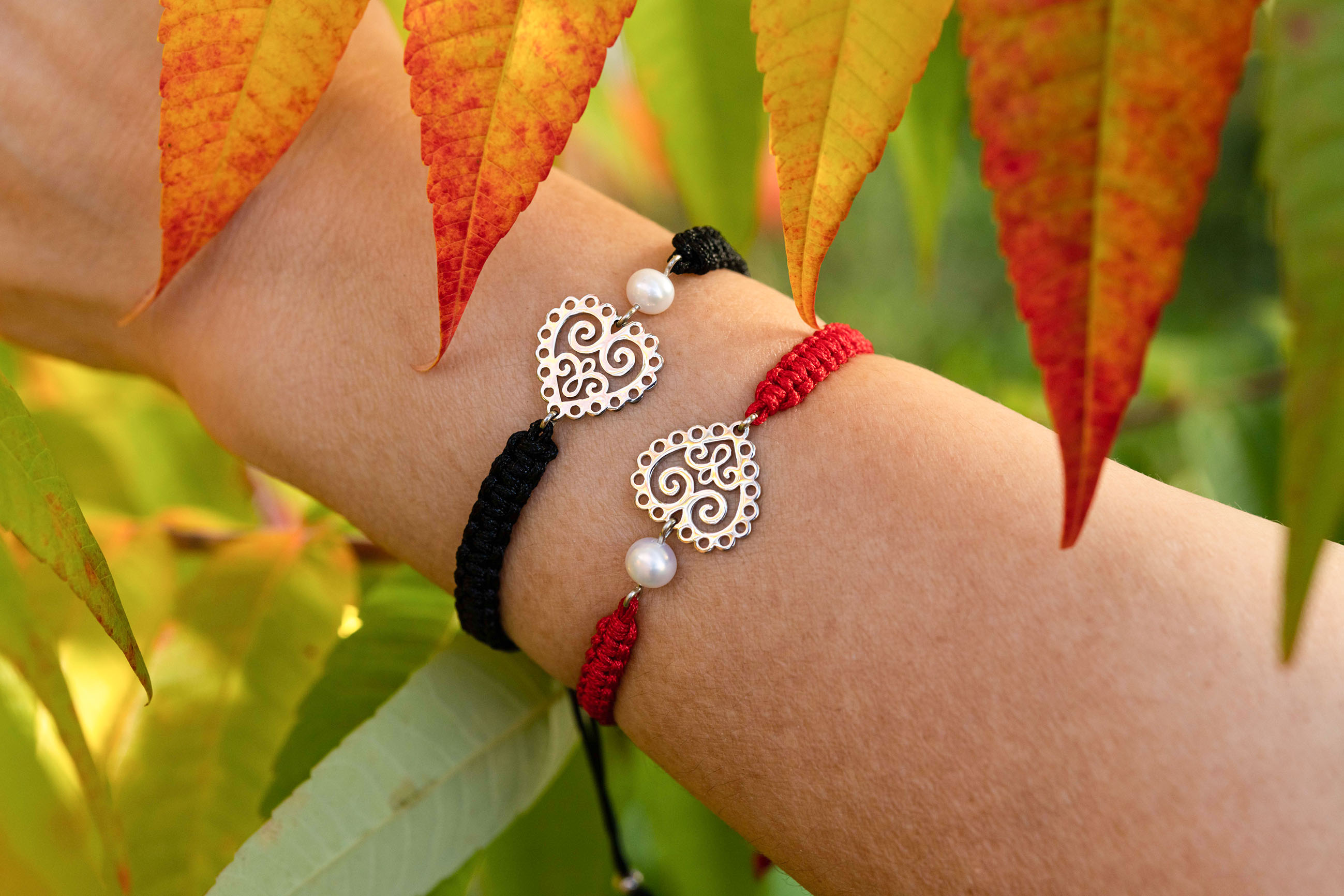 Náramok srdce ornament mini 1 – šnúrka + perla