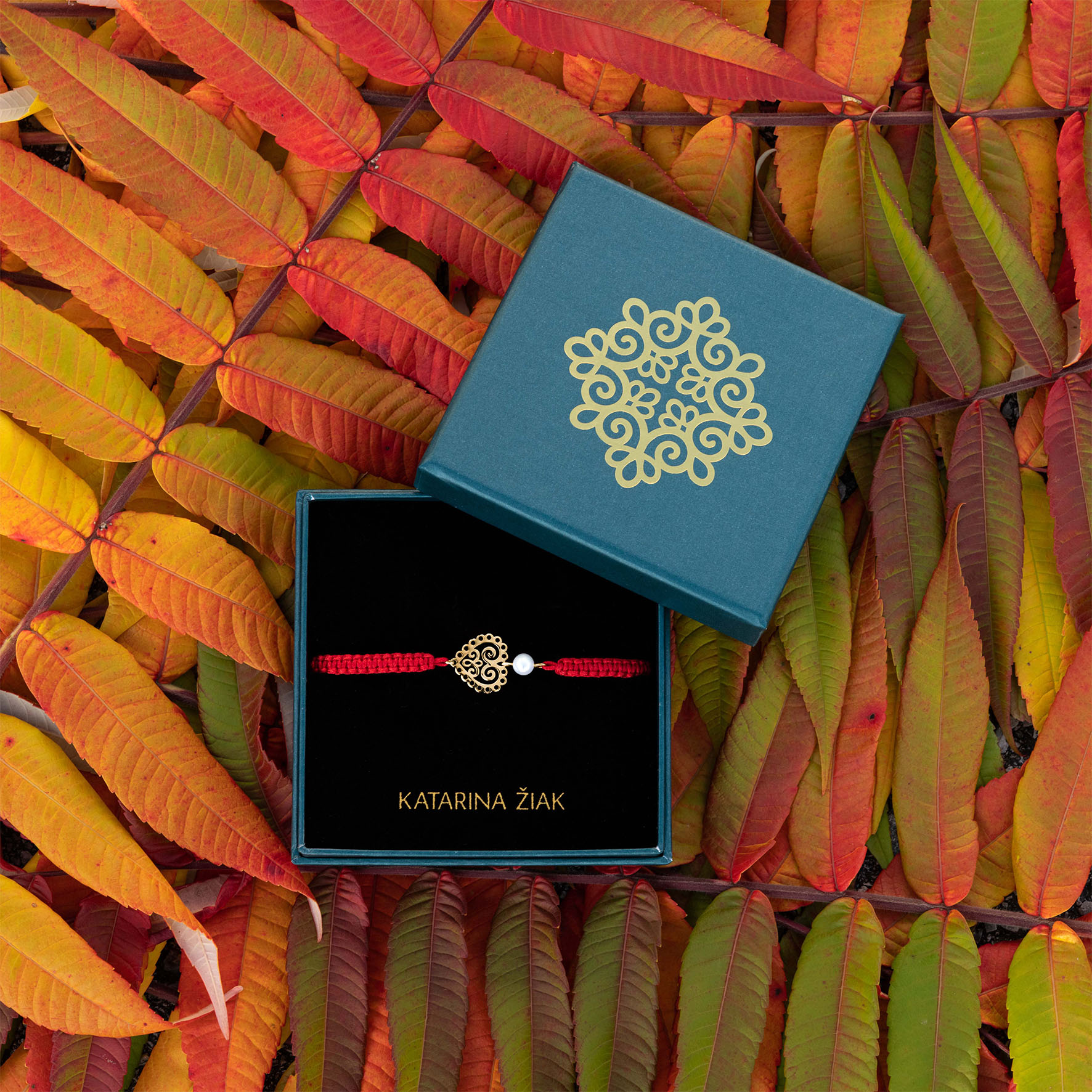 Náramok srdce ornament mini 1 – šnúrka + perla