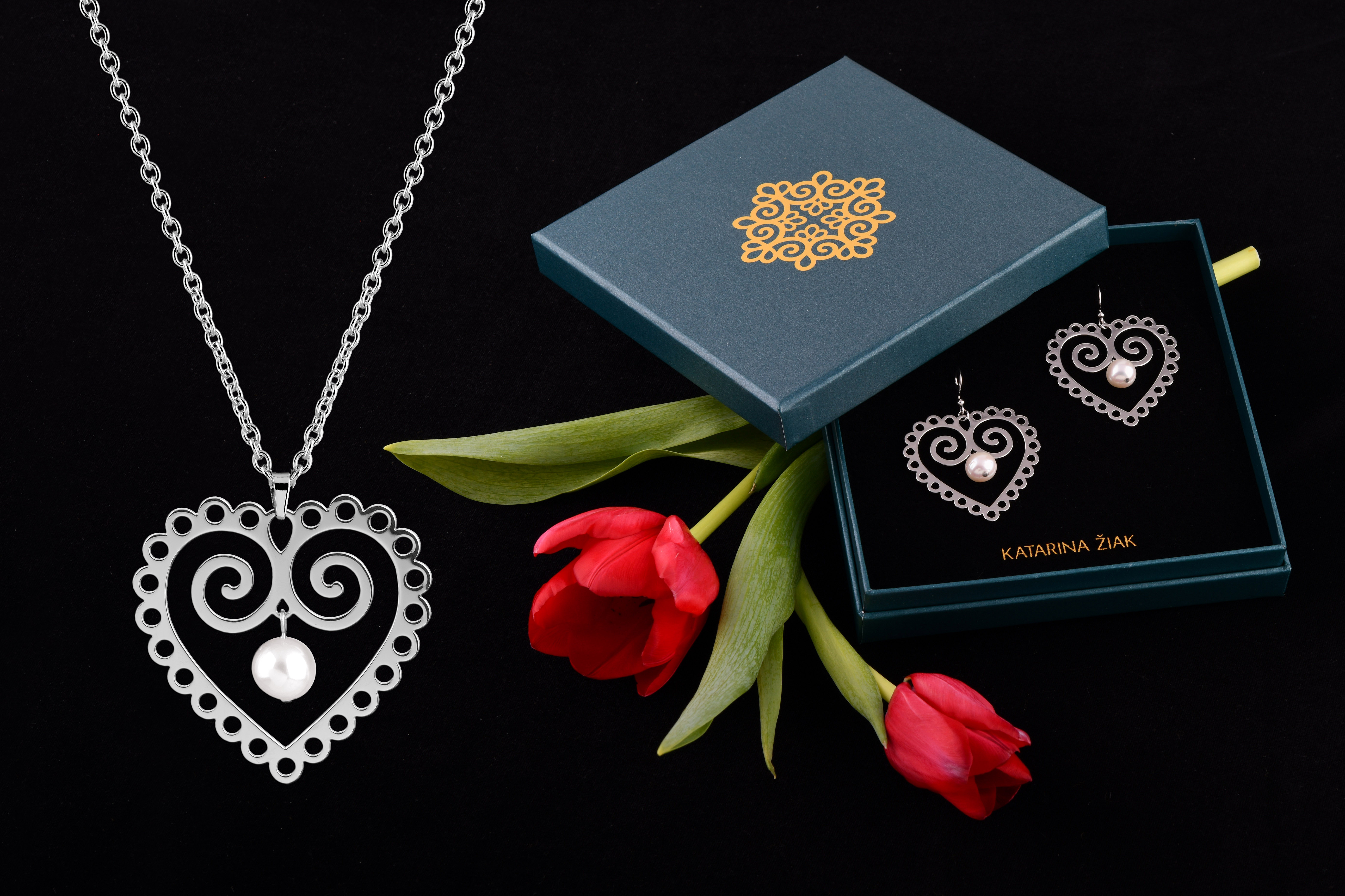 Náušnice srdce s perlou