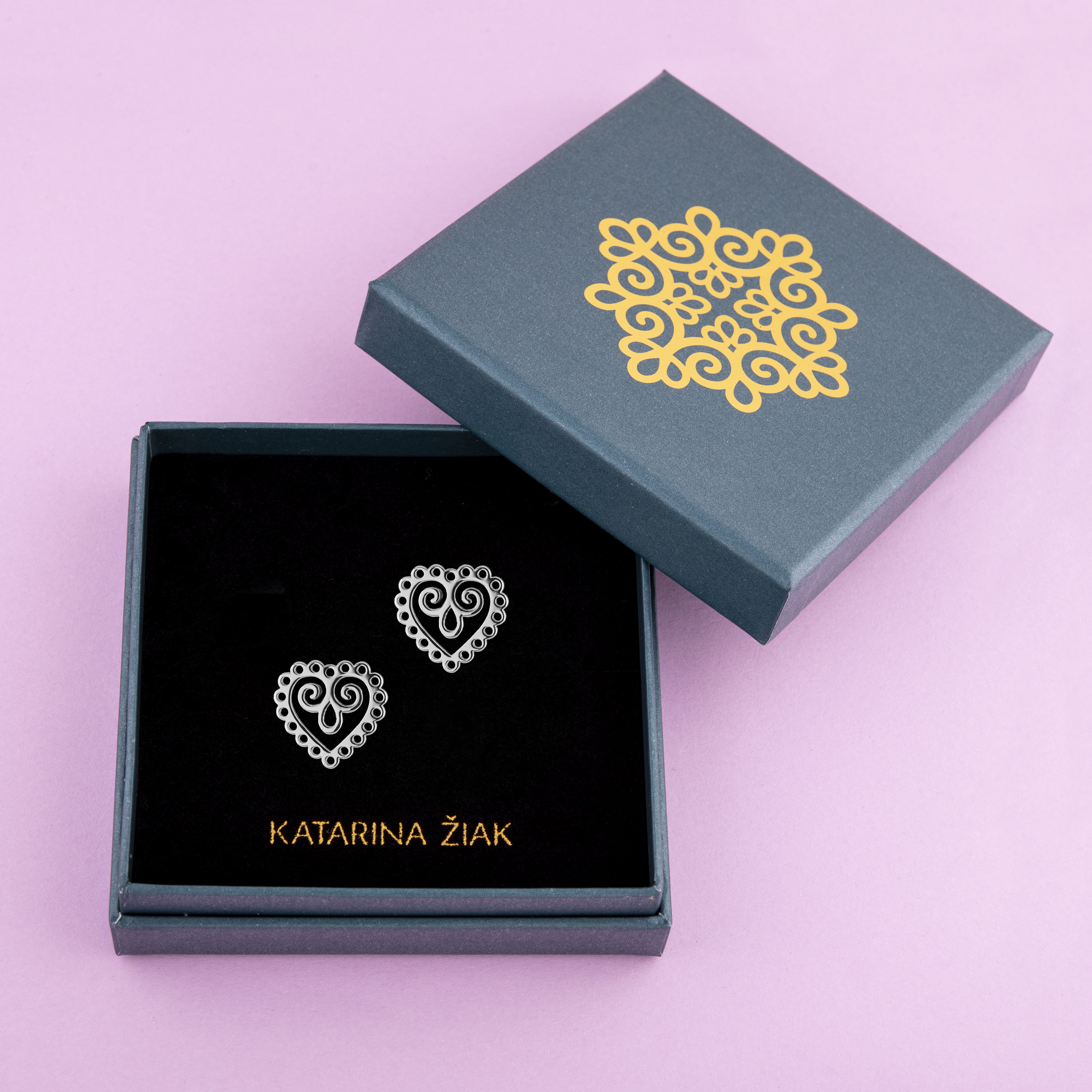 Napichovacie náušnice srdce mini 1