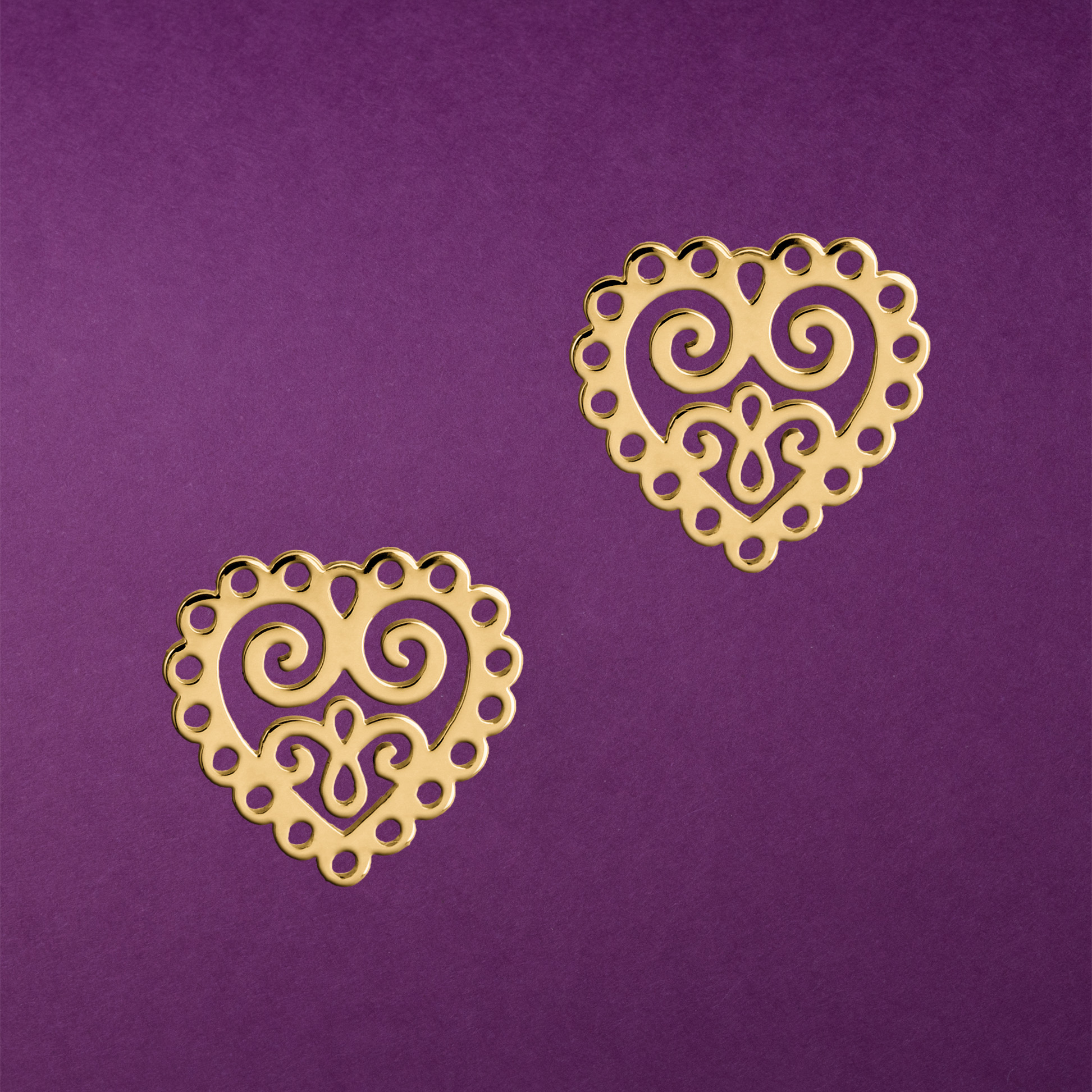 Napichovacie náušnice srdce ornament mini 1