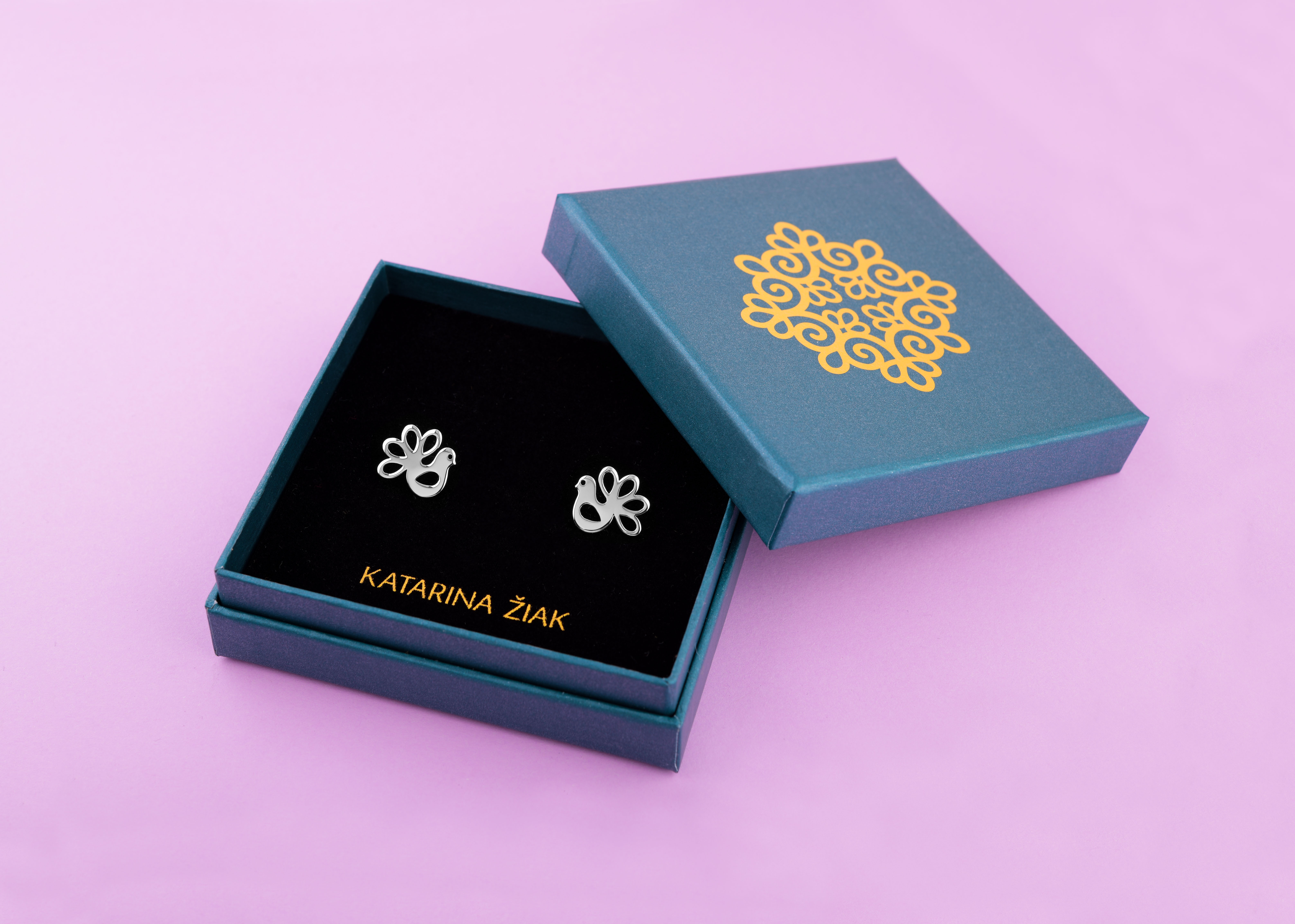 Napichovacie náušnice holubice