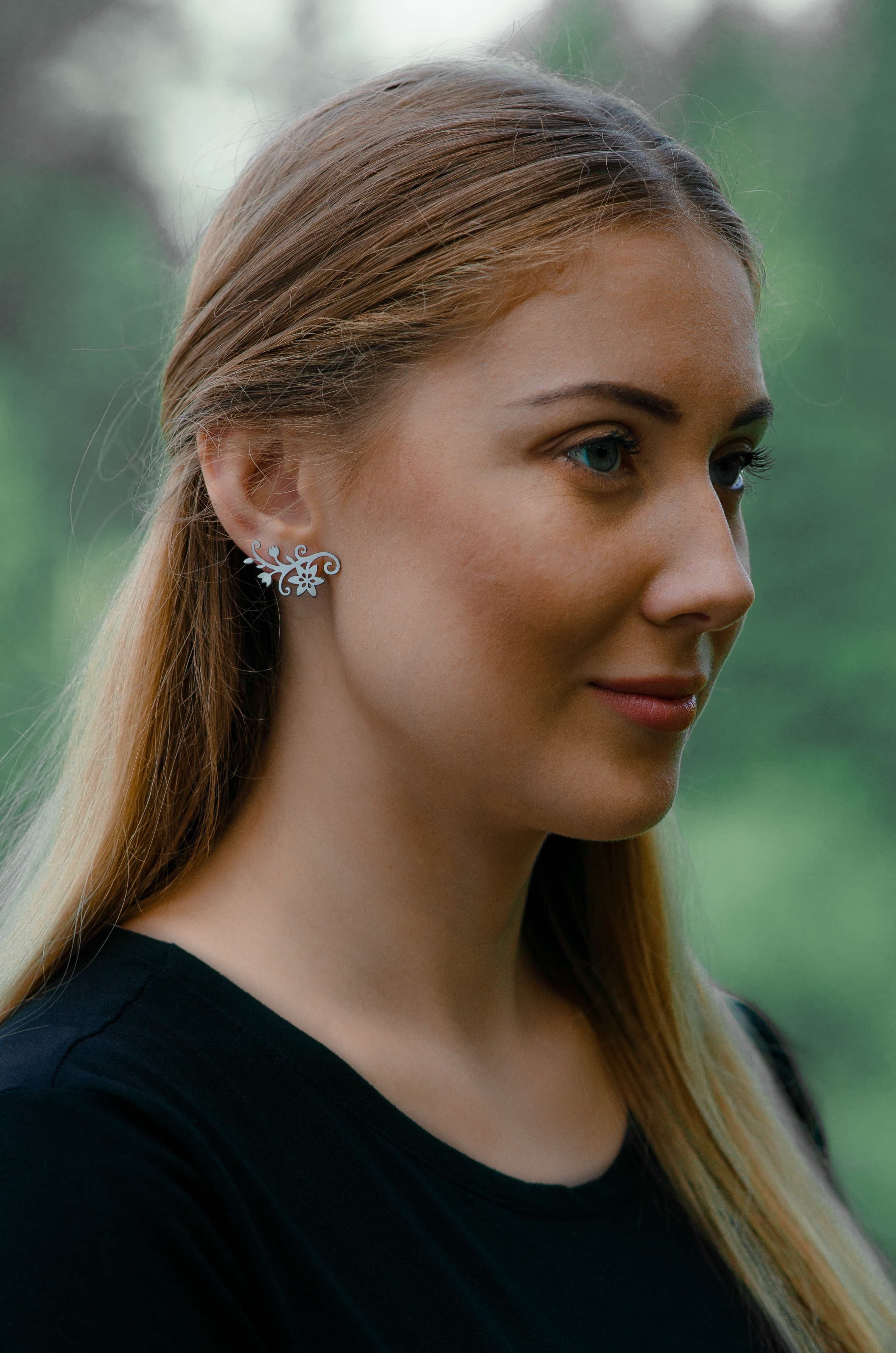 Napichovacie náušnice klematis 2