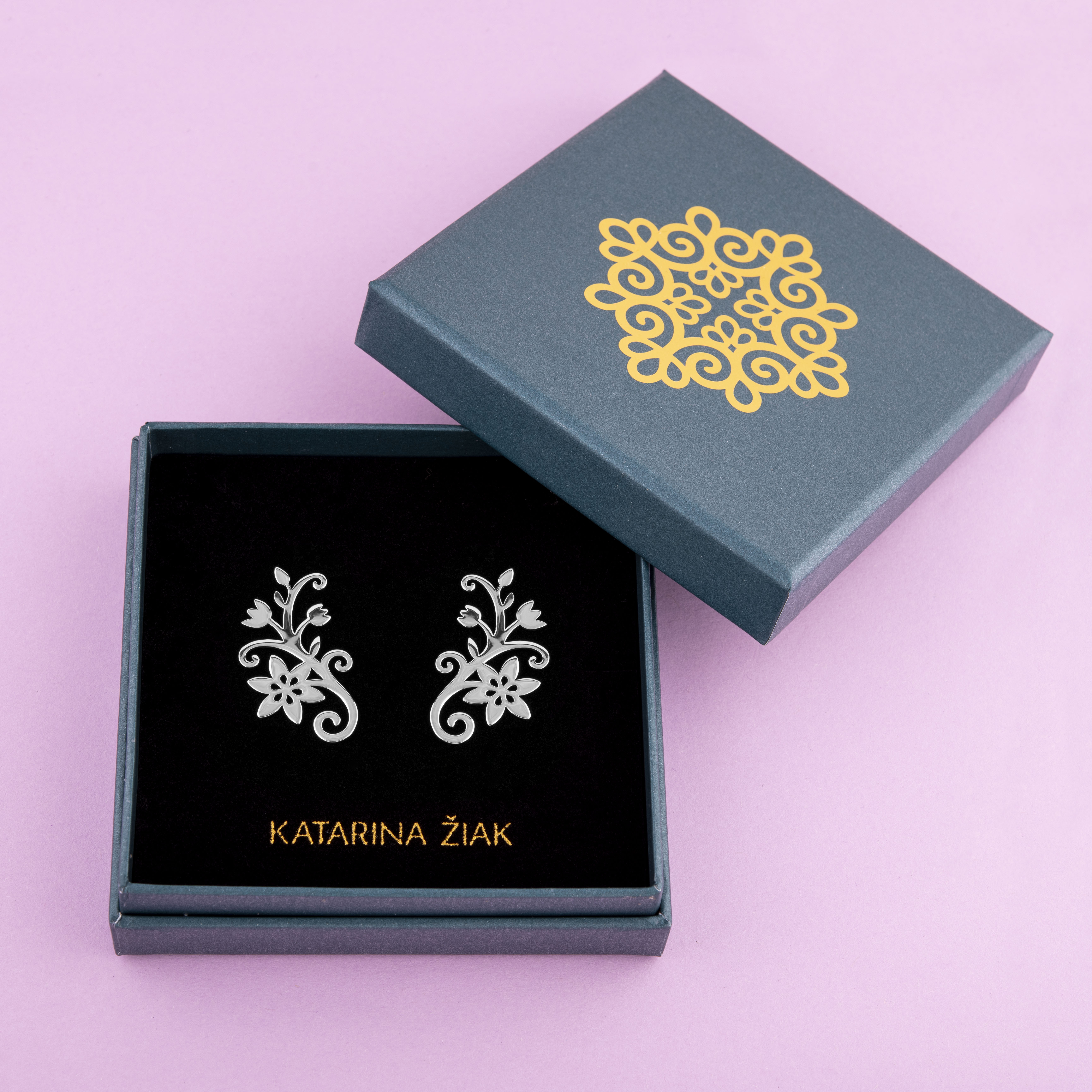 Napichovacie náušnice klematis 2