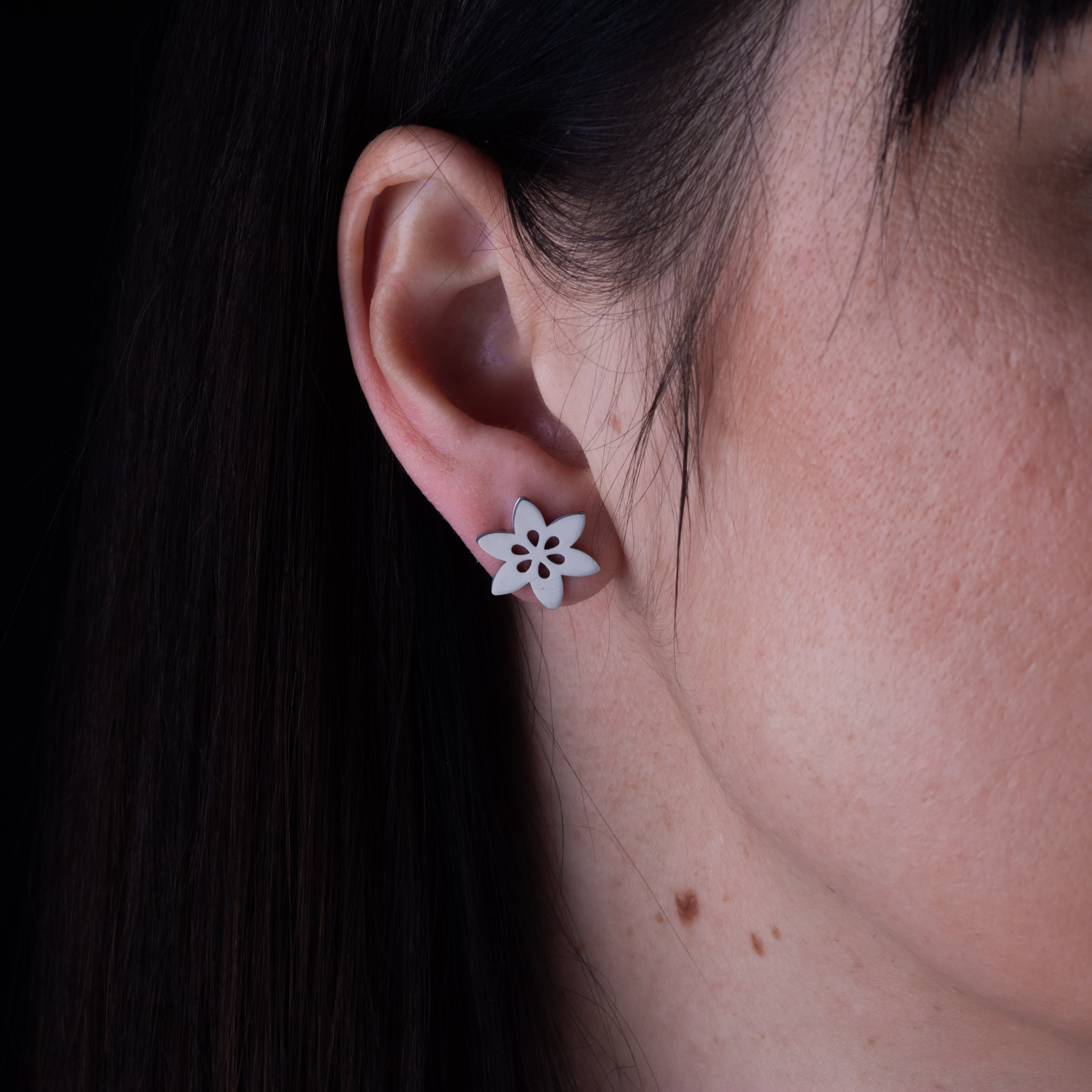 Napichovacie náušnice klematis 1