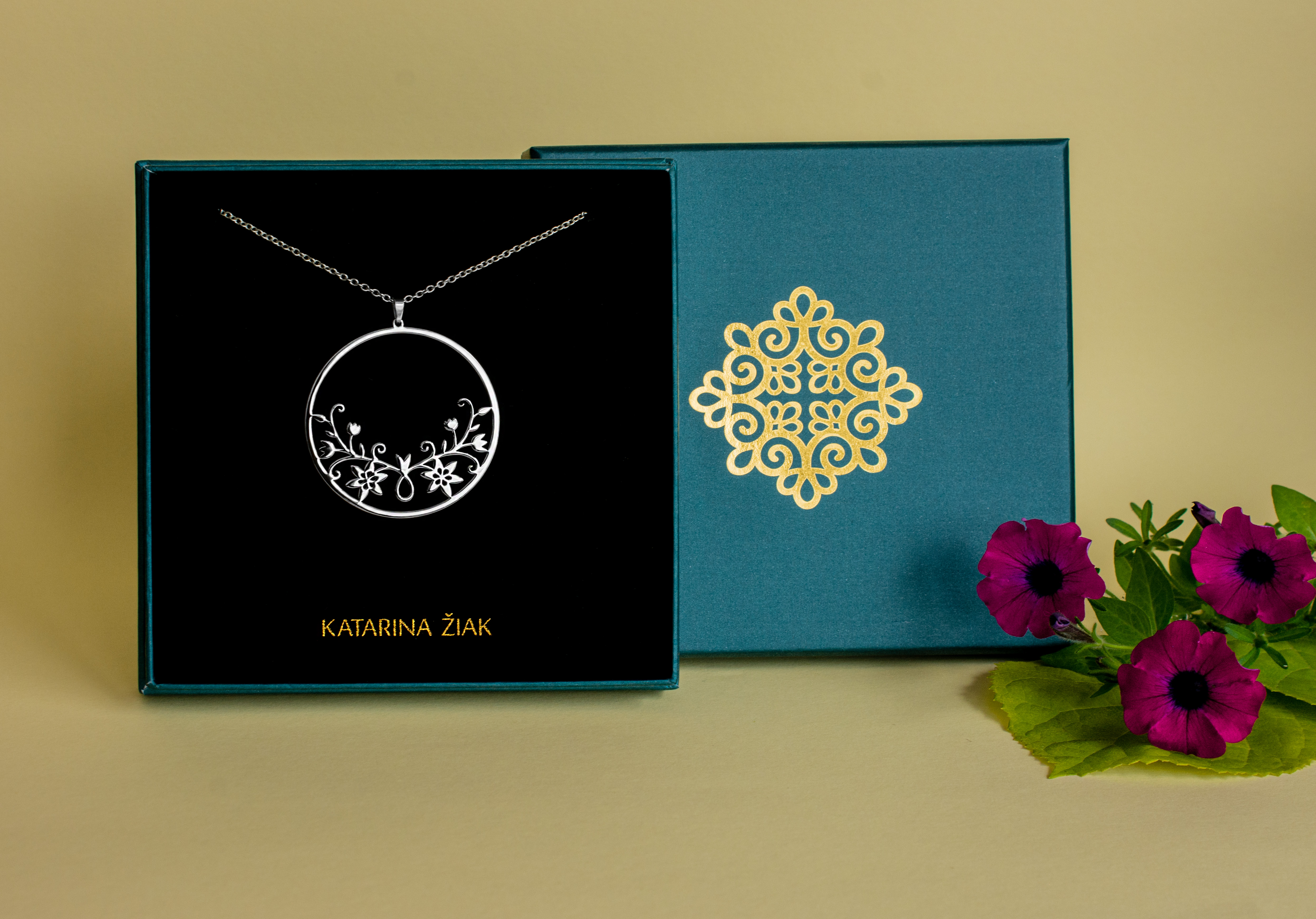 Prívesok klematis 1 - kruh