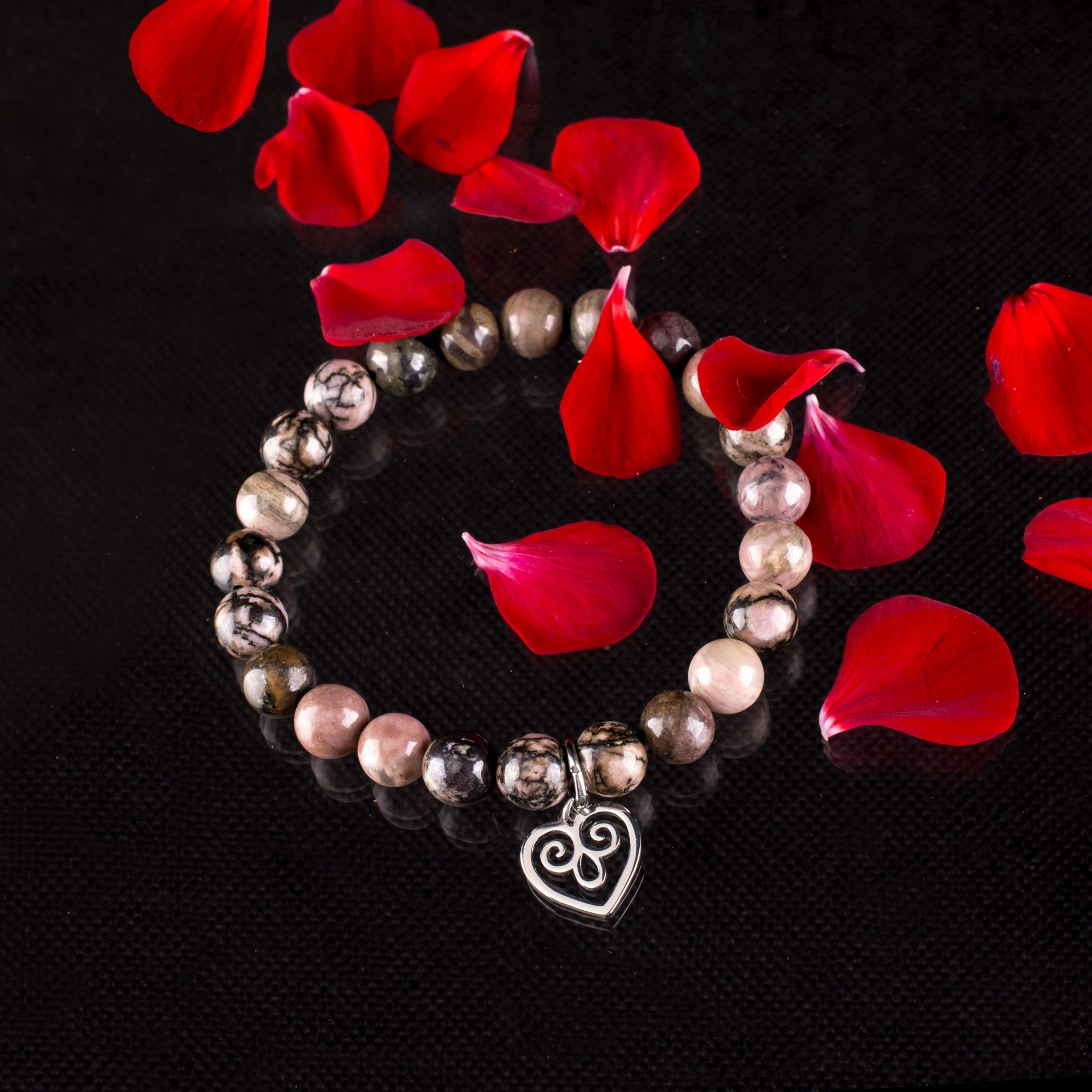 Náramok malé srdiečko - rôzne kamene